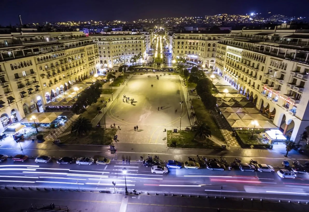 Aristotelous Square in Thessaloniki at night